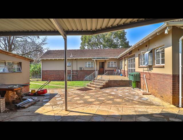 3 BEDROOM HOUSE FOR SALE IN BOUGHTON